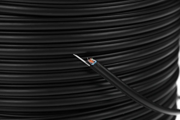 Кабель информационный ITK Generica BC3-C5E04-359-305-G кат.5E F/UTP 4X2X24AWG LDPE внешний 305м черный