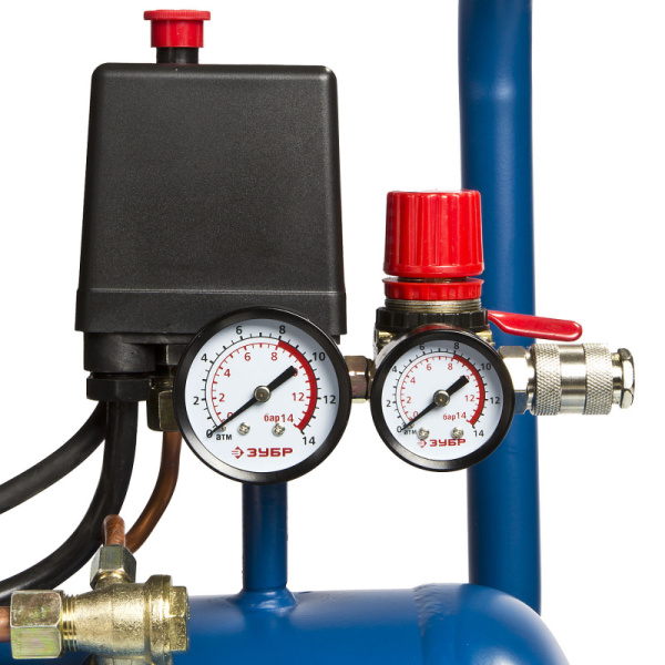 Компрессор поршневой Зубр Профессионал ЗКПМ-240-24-1.5 масляный 240л/мин 24л 1500Вт синий/черный