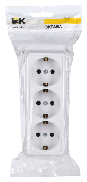 Розетка силов. IEK Октава ERO31-K01-16-DC 3розет. тройн. откр. зазем. крыш. IP20 белый (упак.:1шт)
