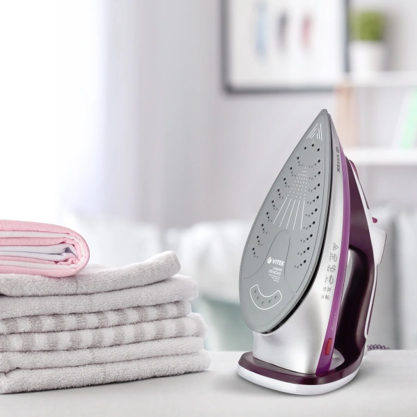 Утюг Vitek VT-1246 2400Вт фиолетовый