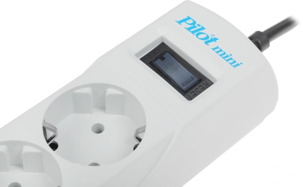 Сетевой фильтр Pilot mini 3м (4 розетки) белый (коробка)