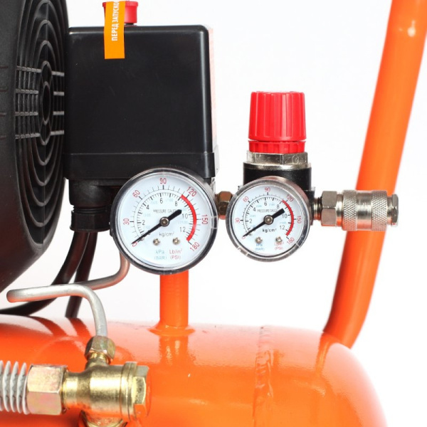 Компрессор поршневой Patriot VX 50-402 масляный 400л/мин 50л 2200Вт оранжевый/черный