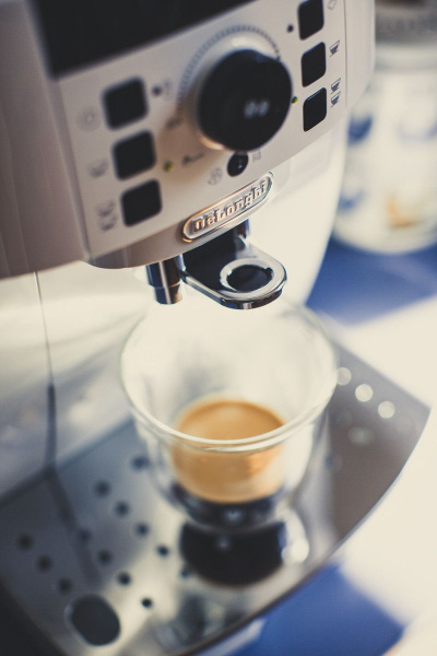 Кофемашина Delonghi Magnifica S ECAM21.117.SB 1450Вт серебристый/черный