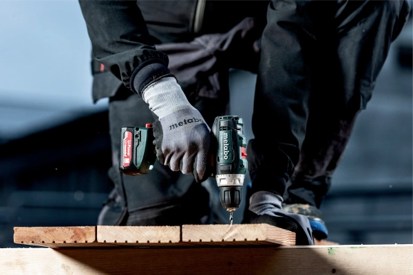 Дрель-шуруповерт Metabo PowerMaxx BS 12 аккум. патрон:быстрозажимной (кейс в комплекте) (601036500)