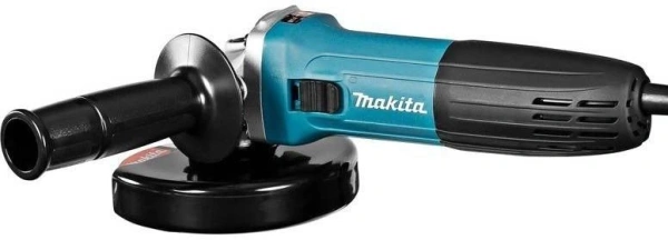 Углошлифовальная машина Makita GA5030RK 720Вт 11000об/мин рез.шпин.:M14 d=125мм жестк.кейс
