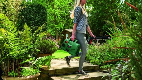 Минимойка Bosch EasyAquatak 100 Long Lance 1200Вт (06008A7E01)