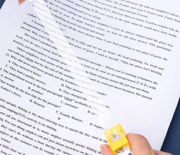 Клейкая лента канцелярская Deli EA697 прозрачная шир.12мм дл.27м 38мкр блистер (упак.:2шт) в комп.:диспенсер для клейкой ленты