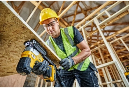 Лобзик DeWalt DCS335NT-XJ 3200ходов/мин от аккумулятора (кейс в комплекте)