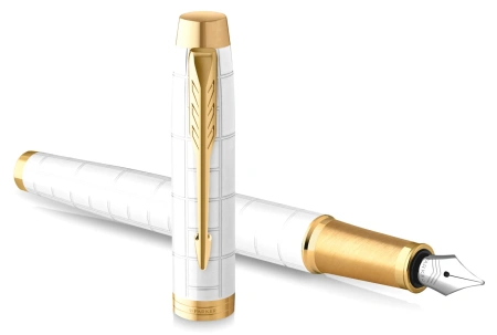 Ручка перьев. Parker IM Premium F318 (CW2143649) Pearl GT F сталь нержавеющая подар.кор.