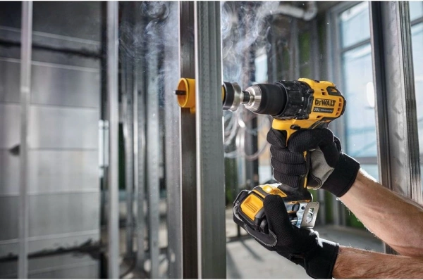Дрель-шуруповерт DeWalt DCD708D2T-QW 340Вт аккум. патрон:быстрозажимной (кейс в комплекте)