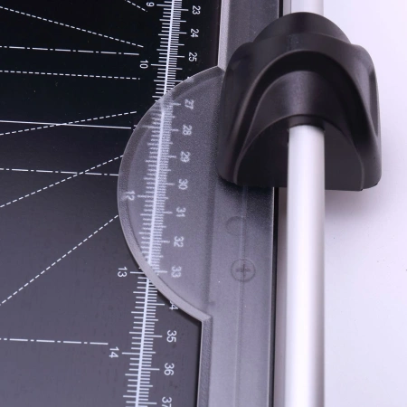 Резак дисковый Kw-Trio 13044 A2/7лист./580мм/ручн.прижим