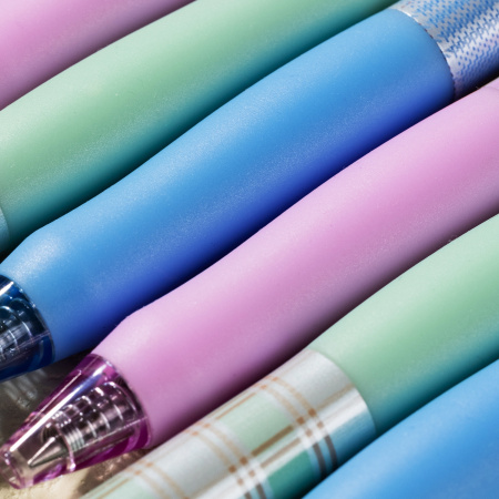 Набор ручек гелев. Deli (EG60-BK-P) авт. корп.ассорти чернила черн. кор.карт. (12шт) линия 0.5мм рез