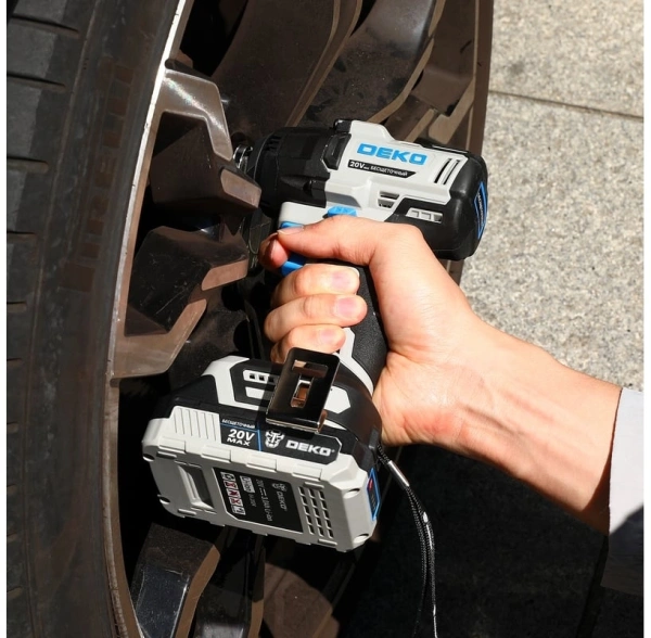 Гайковерт Deko DKIS 20Вт аккум. патрон:квад.1/2" (085-1067)