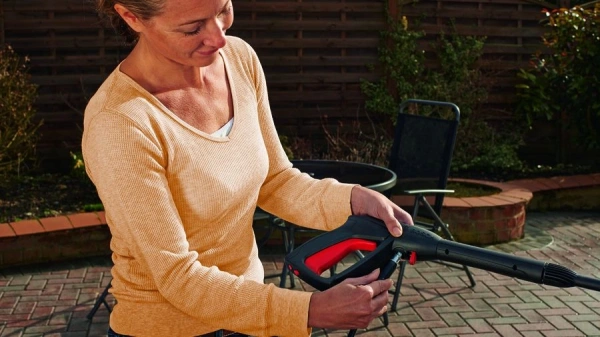 Минимойка Bosch EasyAquatak 100 Long Lance 1200Вт (06008A7E01)