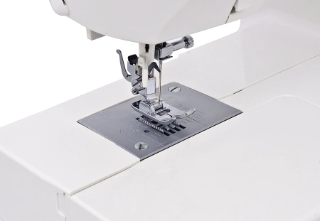 Швейная машина Singer Starlet 6660 белый
