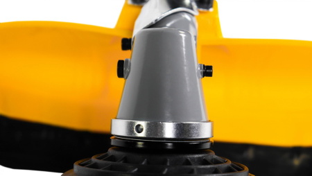 Триммер бензиновый Champion T444S-2 1600Вт 2.2л.с. неразбор.штан. реж.эл.:леска/нож