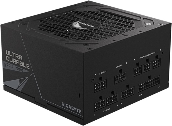 Блок питания Gigabyte ATX 1000W GP-UD1000GM PG5 Gen.5 80+ gold (24+4+4pin) APFC 120mm fan 8xSATA Cab Manag RTL