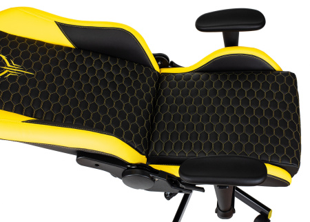 Кресло игровое Knight Neon черный/желтый соты эко.кожа с подголов. крестов. металл