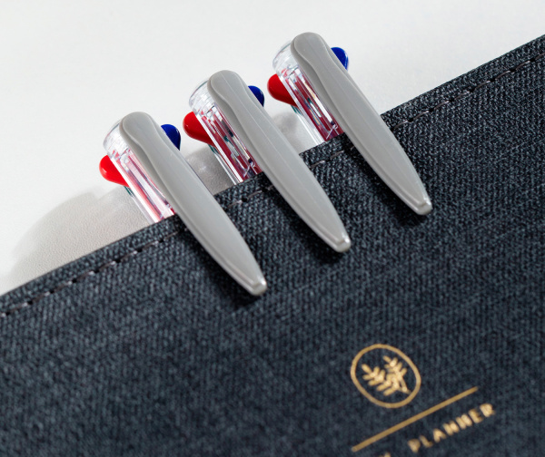 Ручка шариков. автоматическая Deli Arris EQ182 прозрачный/серый d=0.7мм ассор. черн. 4стерж. резин. манжета 4цв.