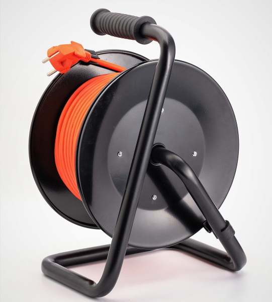 Удлинитель силовой Starwind ST-PSR4.40/G-16 3x2.0кв.мм 4розет. 40м ПВС 16A катушка оранжевый