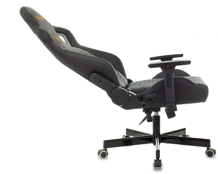 Кресло игровое Knight Outrider черный ромбик эко.кожа с подголов. крестов. металл