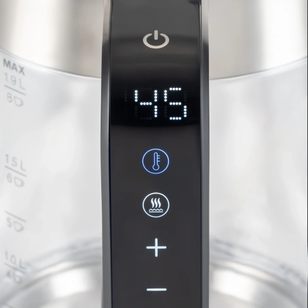 Чайник Hyundai HYK-G5607 1.7л. 2200Вт черный/серебристый (стекло)