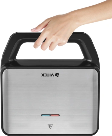 Вафельница Vitek VT-2626 850Вт черный/серебристый