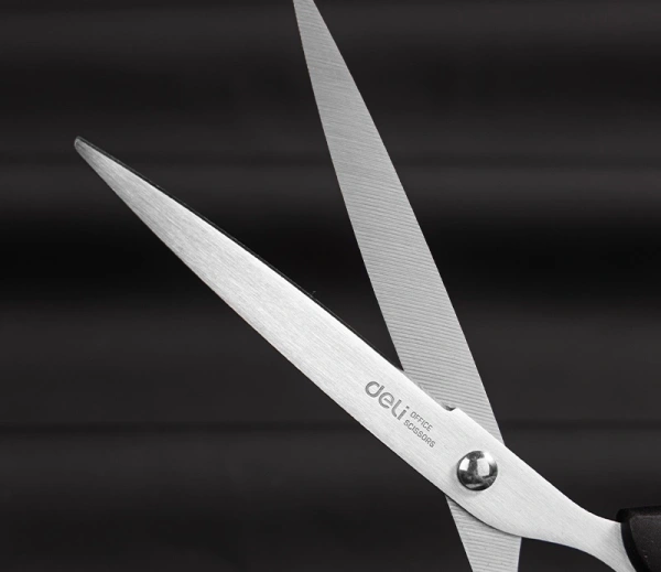 Ножницы Deli EM610 офисные 180мм ручки пластиковые сталь ассорти чехол с европод.