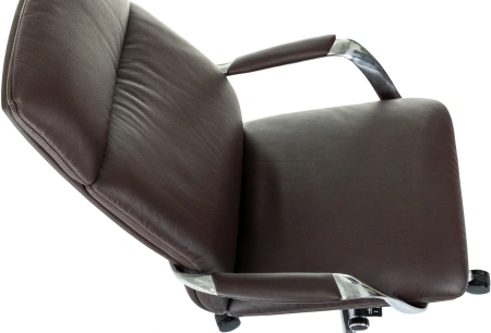 Кресло руководителя Бюрократ _VEGA коричневый кожа крестов. алюминий