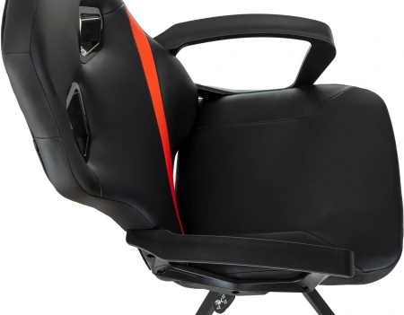 Кресло игровое Zombie 300 черный/красный эко.кожа крестов. пластик