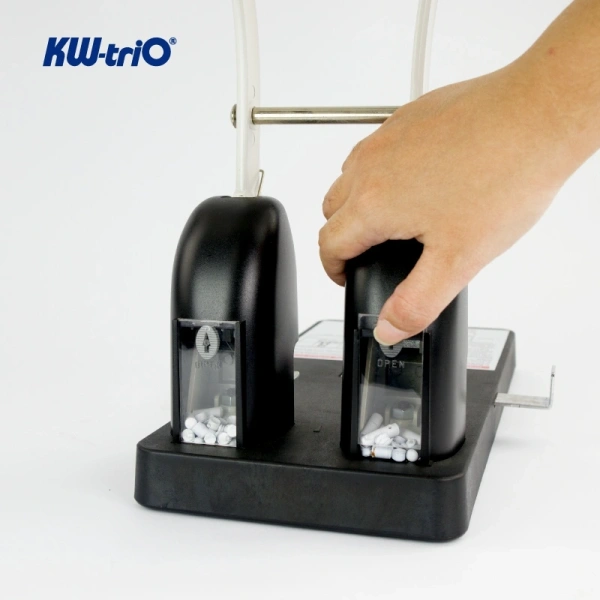 Дырокол Kw-Trio Heavy Duty 952 макс.:150лист. металл/пластик черный отв.:2 с линейкой