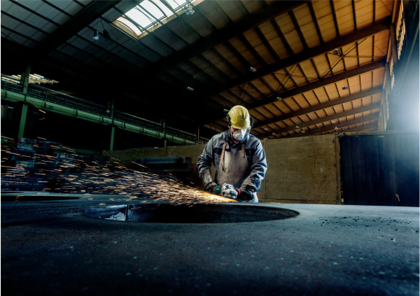 Углошлифовальная машина Metabo WE 24-180 MVT 2400Вт 8450об/мин рез.шпин.:M14 d=180мм (606468000)