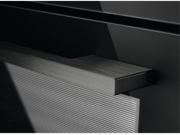 Духовой шкаф Электрический Electrolux KOEAP31WT черный