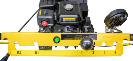 Снегоуборщик бензин. Huter SGC 4000B 6.5л.с.