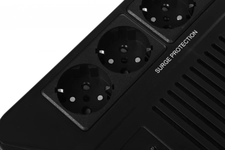 Источник бесперебойного питания Smartwatt SAFE PRO 600 360Вт 600ВА черный