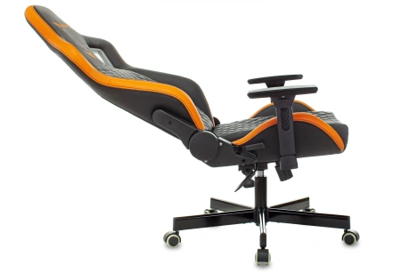 Кресло игровое Knight Outrider черный/оранжевый ромбик эко.кожа с подголов. крестов. металл