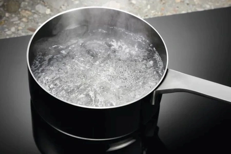Индукционная варочная поверхность Electrolux EIV84550 черный