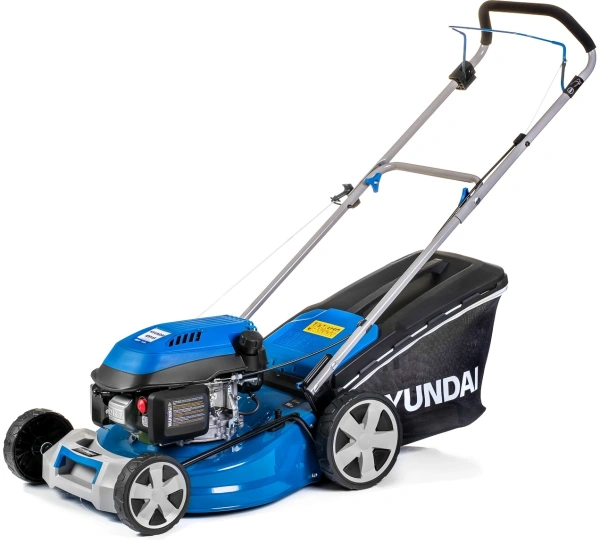 Газонокосилка роторная Hyundai L 4620 бензиновая 2800Вт