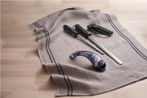 Точилка для кухон.ножей Victorinox Сeramic (7.8721.3) черный карт.коробка