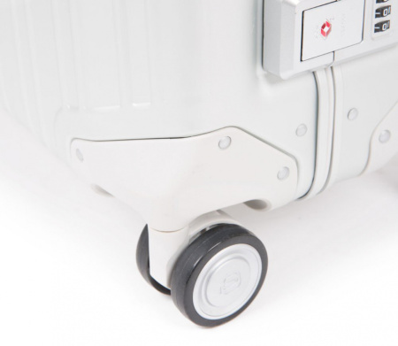 Чемодан Piquadro ALU (BV4425ALU/GRCU) 40x54x20см 37л. 4.3кг. алюминий/кожа серый