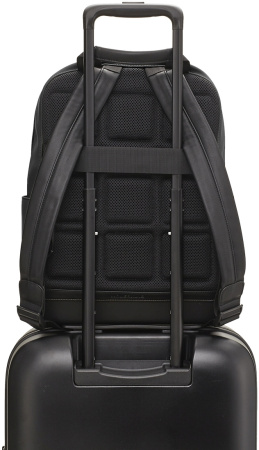 Рюкзак Moleskine THE BACKPACK SOFT TOUCH (ET9CC02BKBK) 41x13x32см полиуретан черный