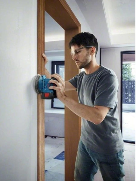 Эксцентриковая шлифмашина Bosch GEX 185-Li D125мм аккум. (06013A5020)