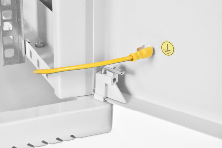 Шкаф коммутационный ЦМО (ШРН-М-9.500.1) настенный 9U 600x520мм пер.дв.металл направл.под закл.гайки 50кг серый 456мм 18.9кг 180град. 480мм IP20 сталь