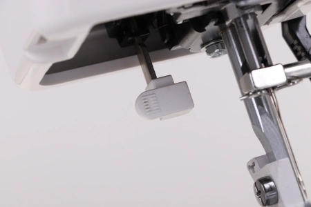 Швейная машина Janome S-24 белый