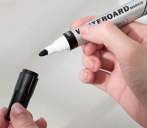 Маркер для досок Deli EU017-BL Everyu круг. пулевидный пиш. наконечник 1.5мм заправляемый синий