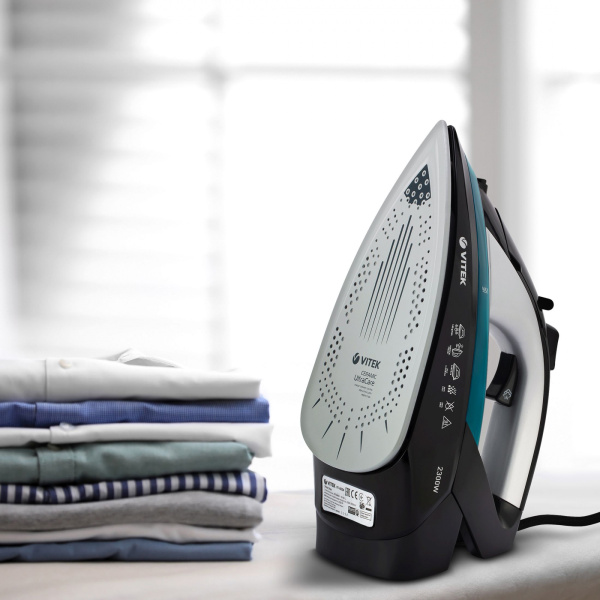 Утюг Vitek VT-8324 2300Вт черный/зеленый