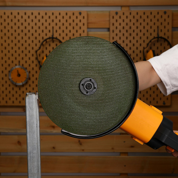 Углошлифовальная машина Deko DKAG2450-230 2450Вт 6300об/мин рез.шпин.:M14 d=230мм (063-4328)