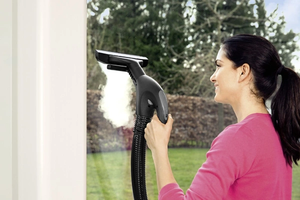 Пароочиститель напольный Karcher SV 7 2200Вт белый/черный