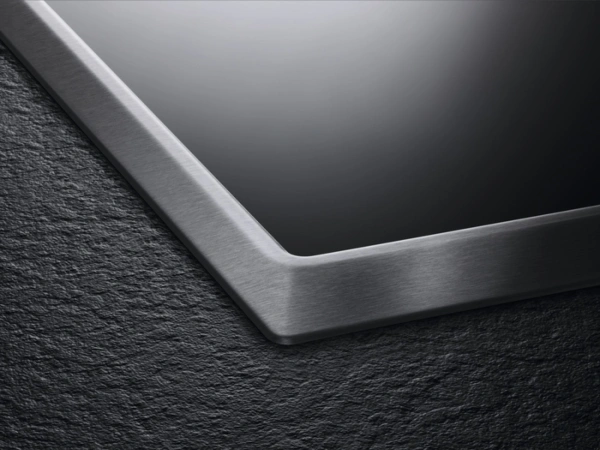 Индукционная варочная поверхность AEG IKE84471XB черный/серебристый