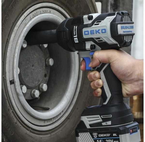 Гайковерт Deko DKIS20FU-Li 20Вт аккум. патрон:квад.1/2" (063-4452)